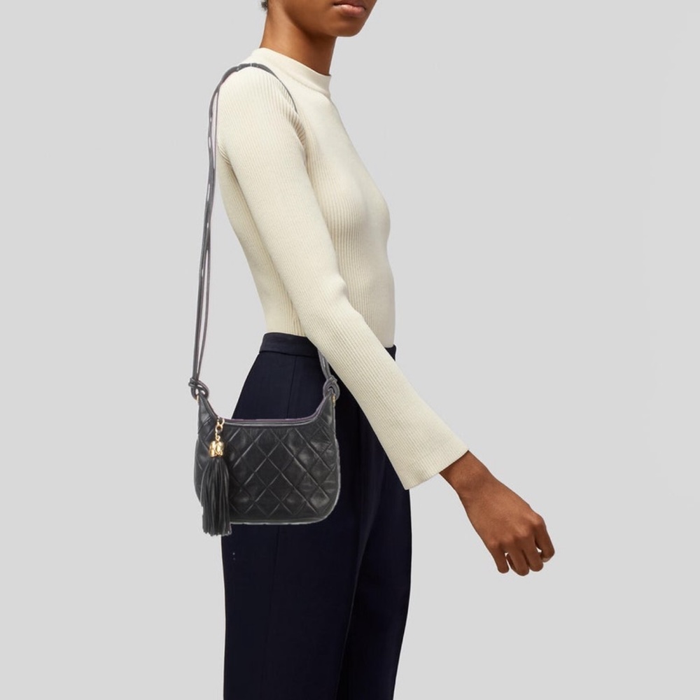 Chanel vintage tassel quilted leather crossbody - Picture 16 of 16